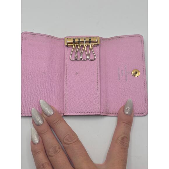 Louis Vuitton White Monogram Multicolore 4 Key Holder - Picture 9 of 16